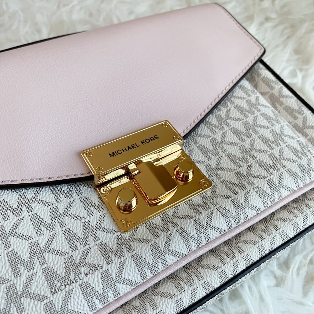 Michael Kors rose medium messenger - Picture 6 of 8